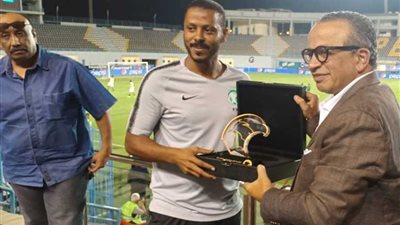 الاتحاد السعودي يكرم عمرو الجنايني قبل ودية المنتخب الأولمبي