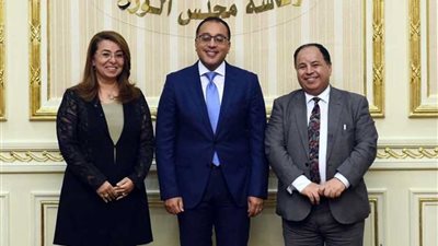 رئيس الوزراء يشهد توقيع اتفاق 