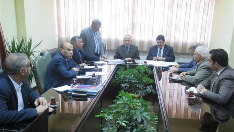 محافظ القليوبية يبحث