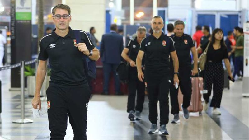 الأهلي  يؤدي تدريبه