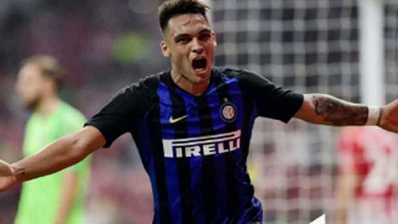 إنتر ميلان يعرض على