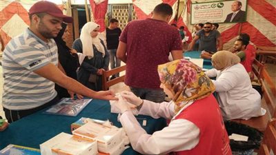 رئيس جامعة الزقازيق ووكيل وزارة الصحة يتابعون أعمال مسح فيروس 