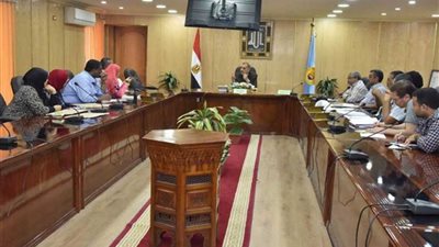 محافظ أسيوط: خطة عاجلة لتطوير المناطق غير الآمنة وغير المخططة بالتعاون مع صندوق تطوير العشوائيات