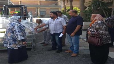 صحة الشرقية: إعدام أغذية منتهية الصلاحية في مصنع بالعاشر