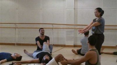 الاسترخاء والذاكرة المتصلة في ثاني أيام ورشة اليابانية فيوكوموري بالمهرجان التجريبي