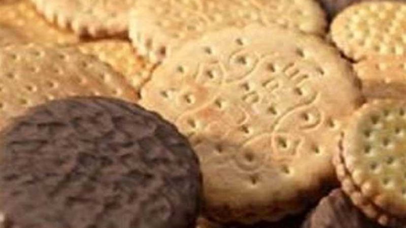 ضبط 16 طن بسكويت