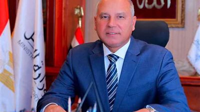 وزير النقل: مشروع تطوير نظم الإشارات على خط 