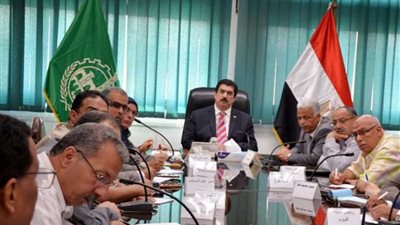 محافظ القليوبية يتابع إجراءات استرداد أملاك الدولة