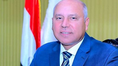 وزير النقل يلتقي وفدي شركتي سيمنس وتاليس العالمية لمتابعة كهربة إشارات السكة الحديد