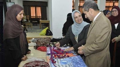 انطلاق المعرض الثاني للأسر المنتجة بجامعة القناة