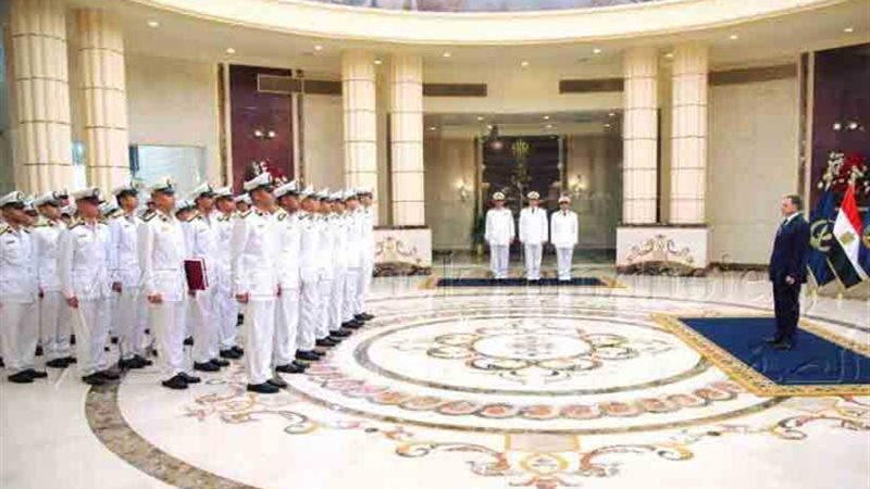 خريجو الدور الثانى