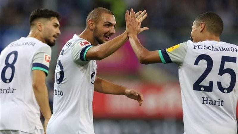 شالكة يكتسح فريق