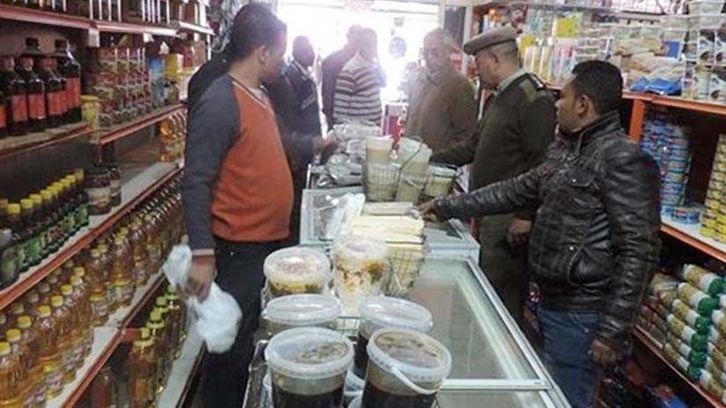 ضبط 52 مخالفة تموينية