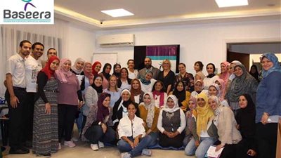 بالصور.. بصيرة تدرب مدرسين على كيفية تعليم المعاقين بصريا