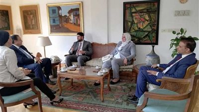 أمين المجلس الأعلى للثقافة يلتقي وفدا عراقيا لبحث التعاون الثقافي