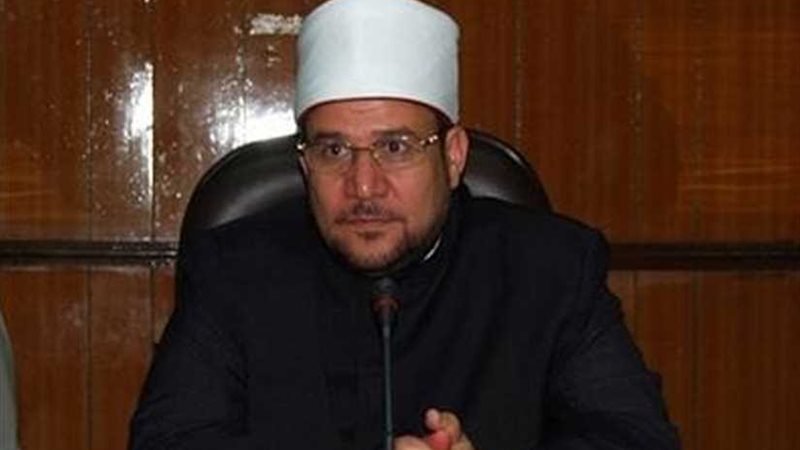 وزير الأوقاف يستعرض