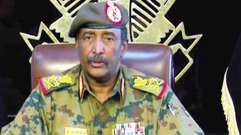 البرهان يفتتح مجمعا