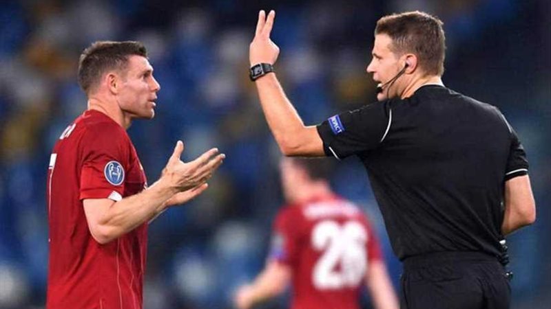 حكم نابولي وليفربول