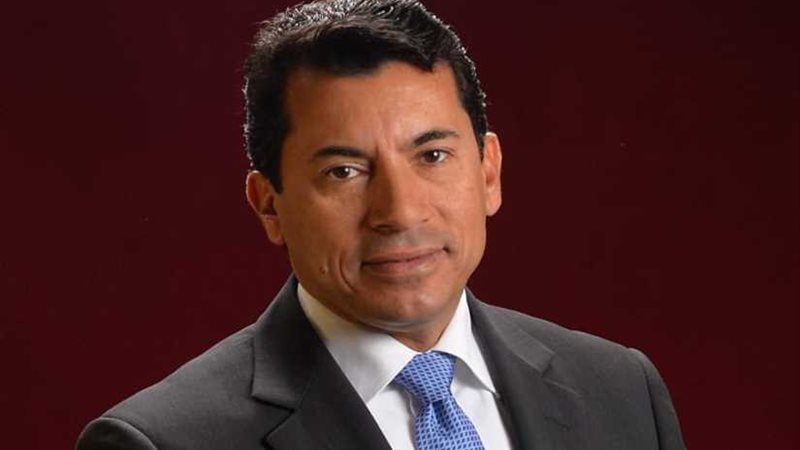 وزير الرياضة يكشف