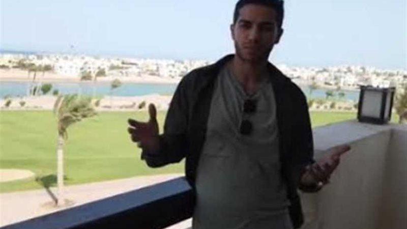 مينا مسعود يصل الجونة