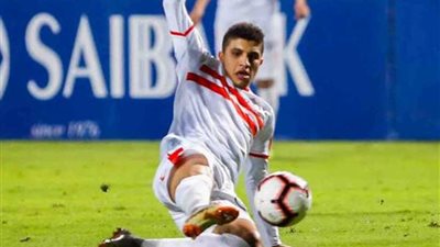 إصابة محمد عبدالغني في الخلفية ‬