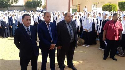 محافظ البحيرة يؤكد تنمية الشخصية الوطنية لدى الطلاب