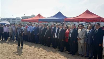 بتحية العلم والسلام الوطني.. جامعة القناة تستقبل العام الجامعي