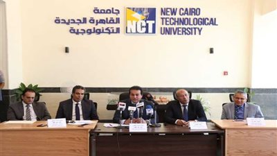 وزير التعليم العالي يفتتح الجامعة التكنولوجية بالقاهرة الجديدة