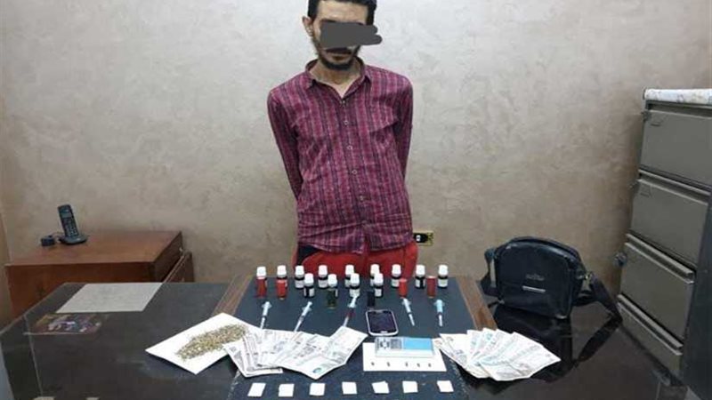 ضبط شاب بحوزته ١٣