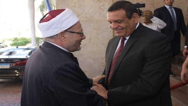 محافظ البحيرة يستقبل