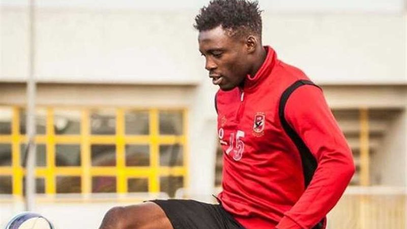 إيفونا يدعم فريقه