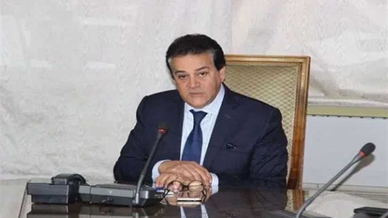 التعليم العالي: 3