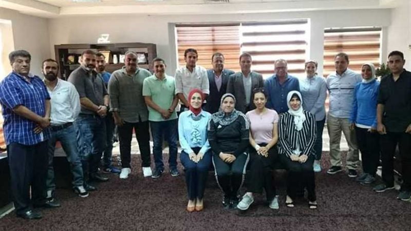 البدري يؤازر منتخب