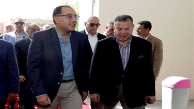 رئيس الوزراء من كوم أبو راضي: الدولة حريصة على دعم القطاع الخاص