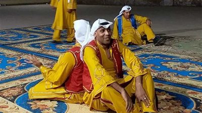 ورش حرفية وعروض فنية ضمن 