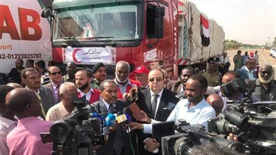 مصر ترسل الحزمة الثانية من المساعدات الإنسانية للأشقاء في السودان تنفيذًا لتوجيهات الرئيس السيسي