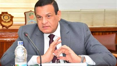 إحالة 159 طبيبًا وموظفًا بمستشفى في البحيرة للتحقيق