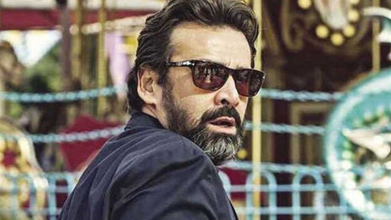 كريم عبدالعزيز :