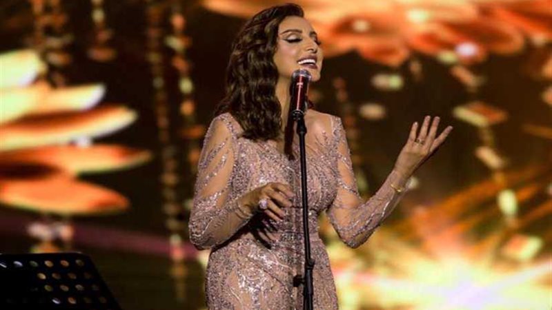 أنغام تخطف أنظار