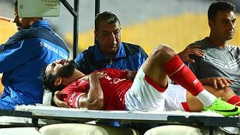 طبيب الأهلي يكشف