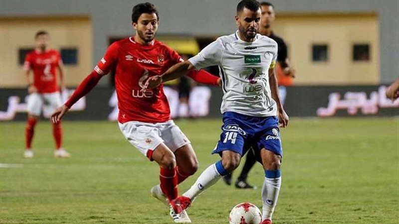 أول 3 نقاط للقطبين