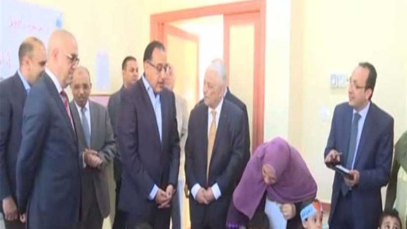 رئيس الوزراء يتفقد