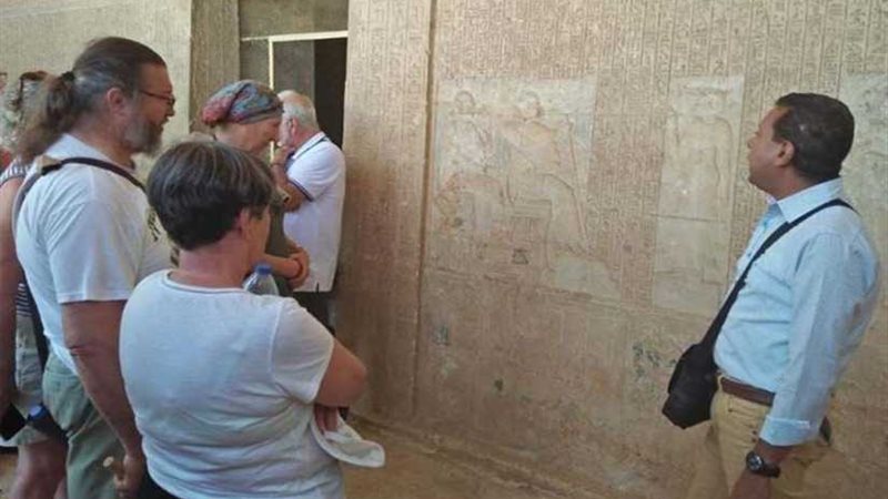 وفد سياحي جديد من