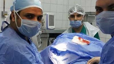 نجاح جراحة تغيير مفصل ركبة كامل لمريضة بمستشفى السنبلاوين العام