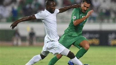 العربي الكويتي يؤدى مرانه الرئيسي في برج العرب استعدادا لمواجهة الاتحاد السكندري