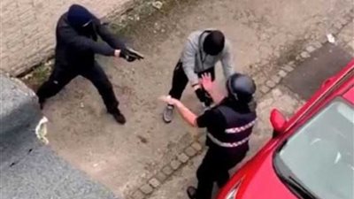 سرقة على الهواء..ومفاجأة اللصوص (فيديو وصور)