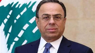 لبنان: تحركات قانونية للدولة ضد التجار الذي يضعون أسعار السلع بالدولار