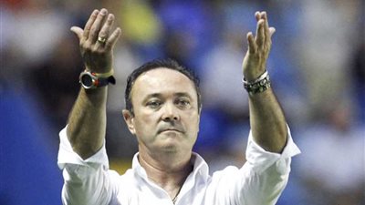 ماريون سيلفا يقود هجوم العربي الكويتي امام الاتحاد السكندرى