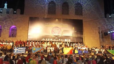 بالصور ..مظاهرة حب ورسالة سلام للعالم في ختام مهرجان سماع للإنشاد والموسيقى بالقلعة