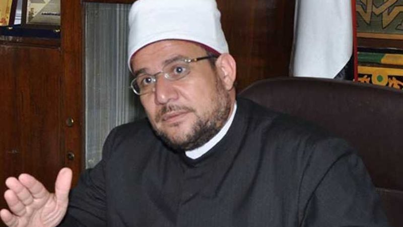 وزير الأوقاف ومحافظ